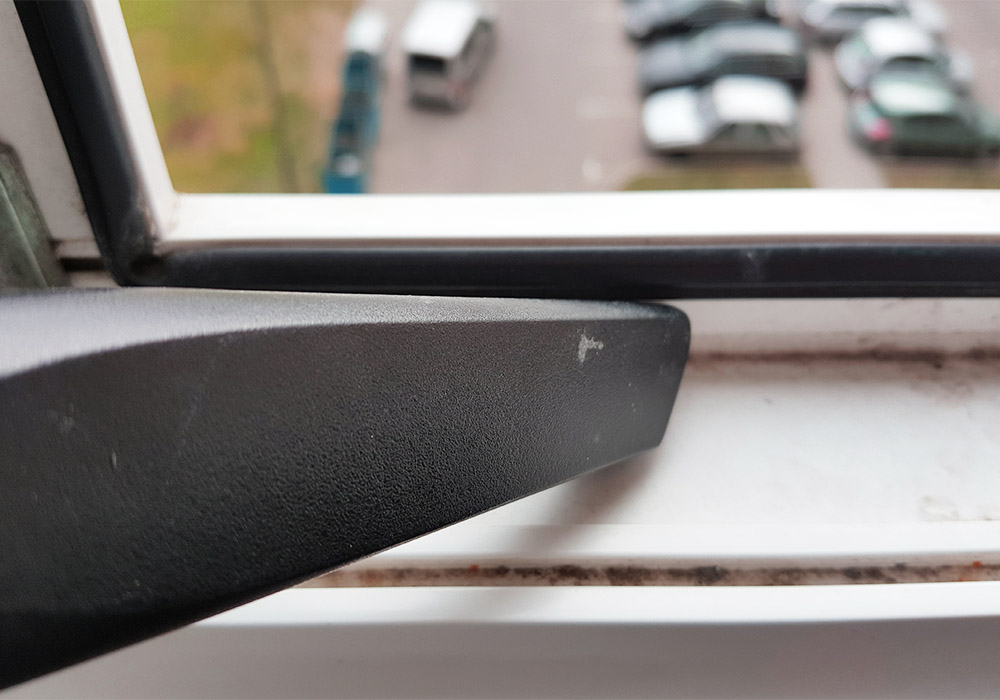 оконная рама очистка