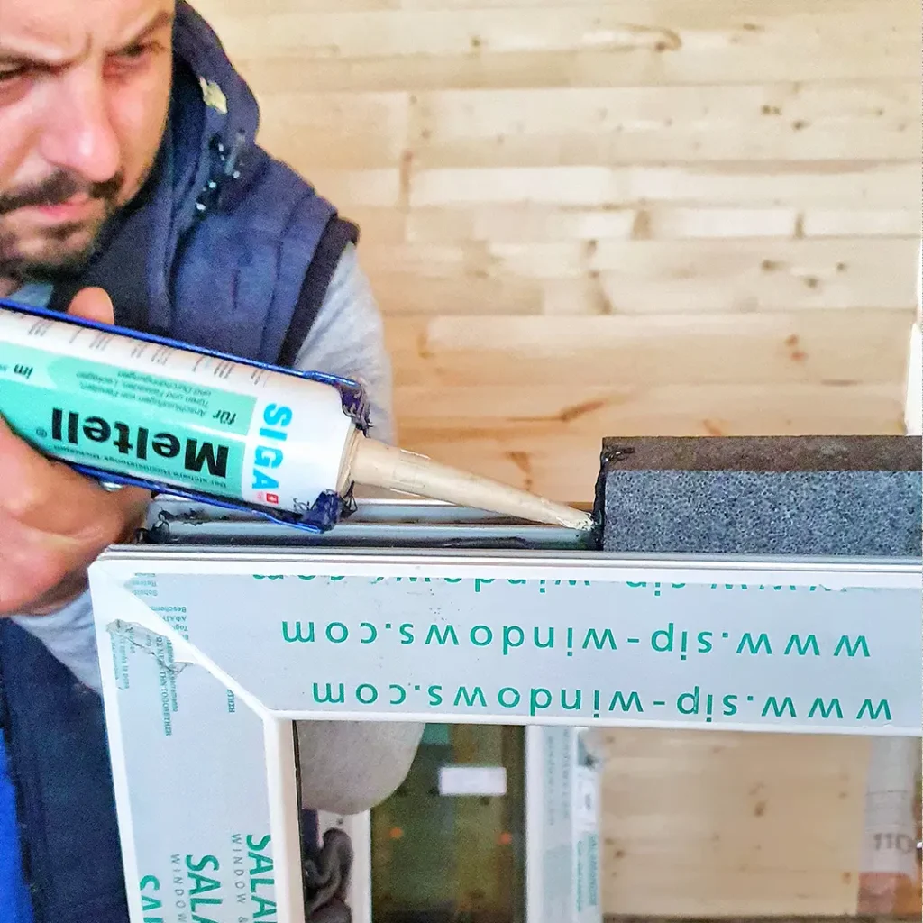 установка тёплого подставочного профиля минск